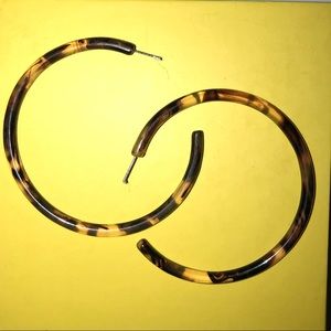 boutique tortoise earings